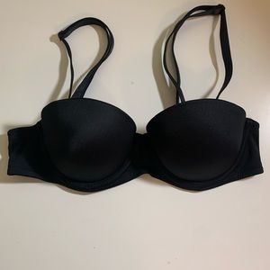 Black strapless push up bra